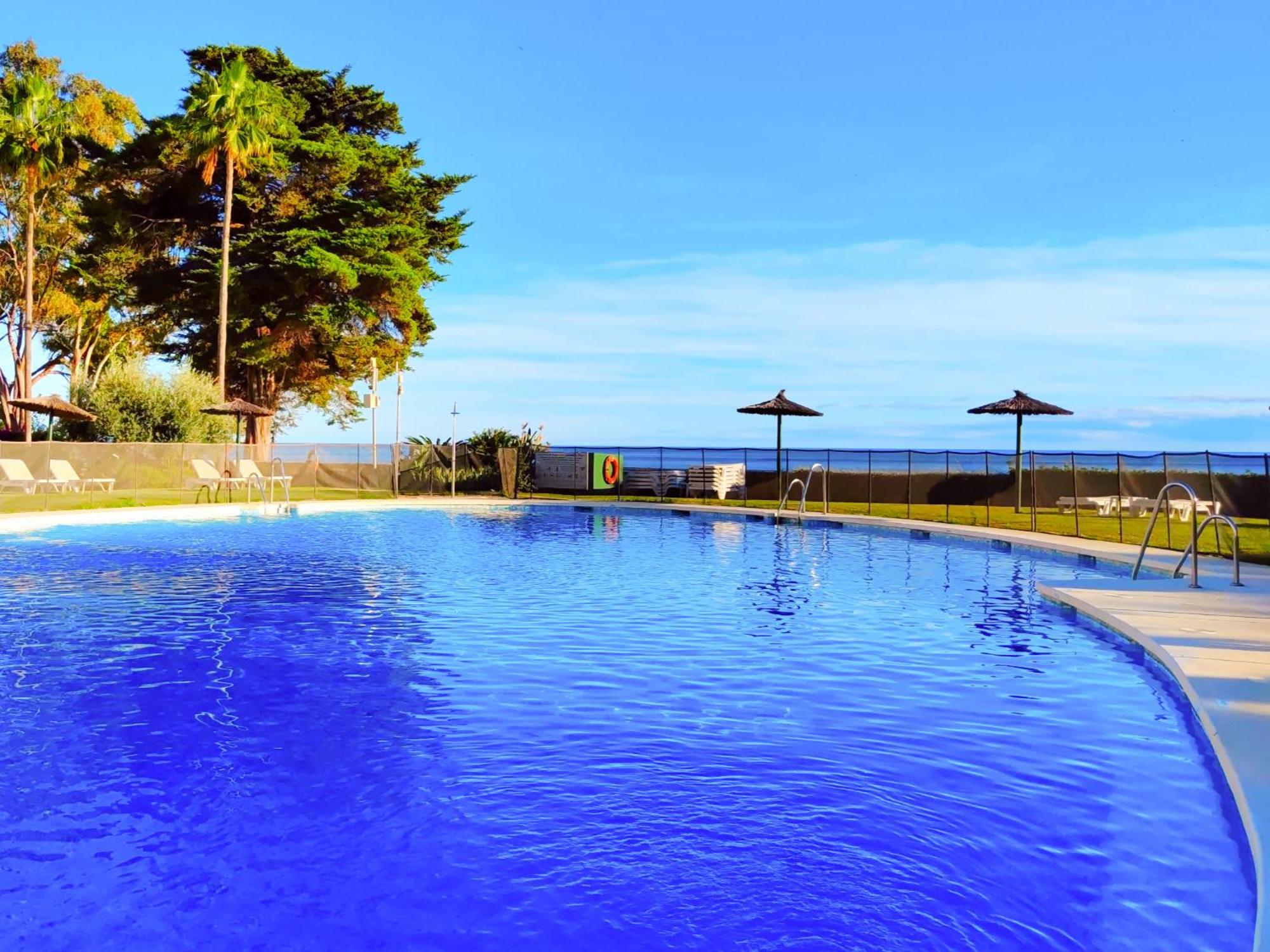 Luxury Frontline Residence Ehhouse เอสเตโปนา ภายนอก รูปภาพ